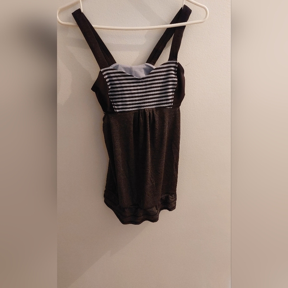 Activewear,  top from Lululemon for women - Picture 1 of 4